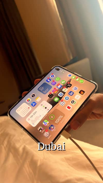 Apple iPhone Duo
