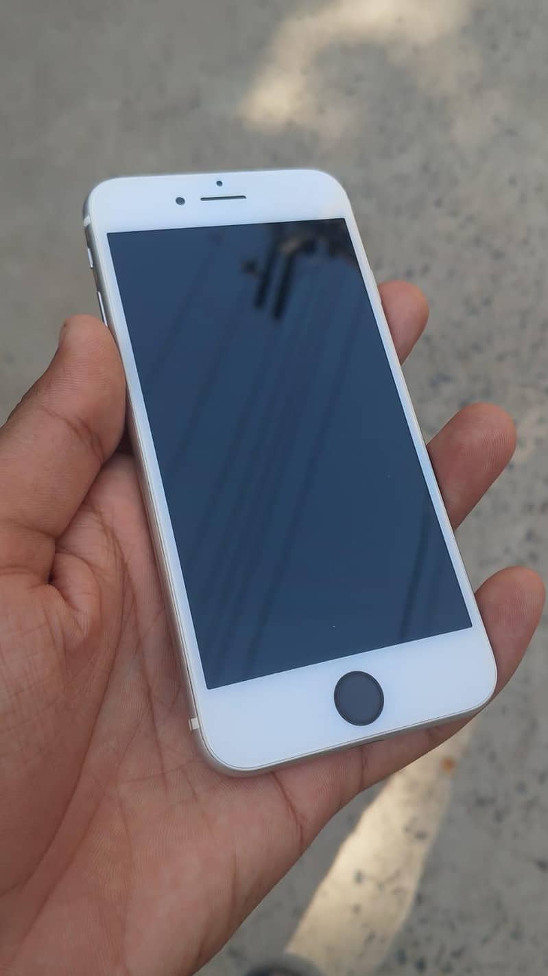 Apple iPhone SE 2nd 1