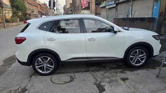 MG HS 2021