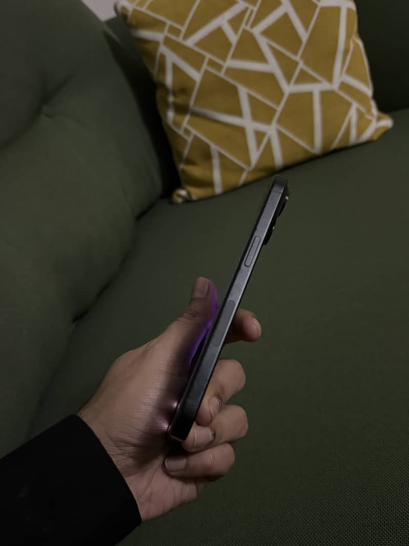 Iphone 15 jv 4