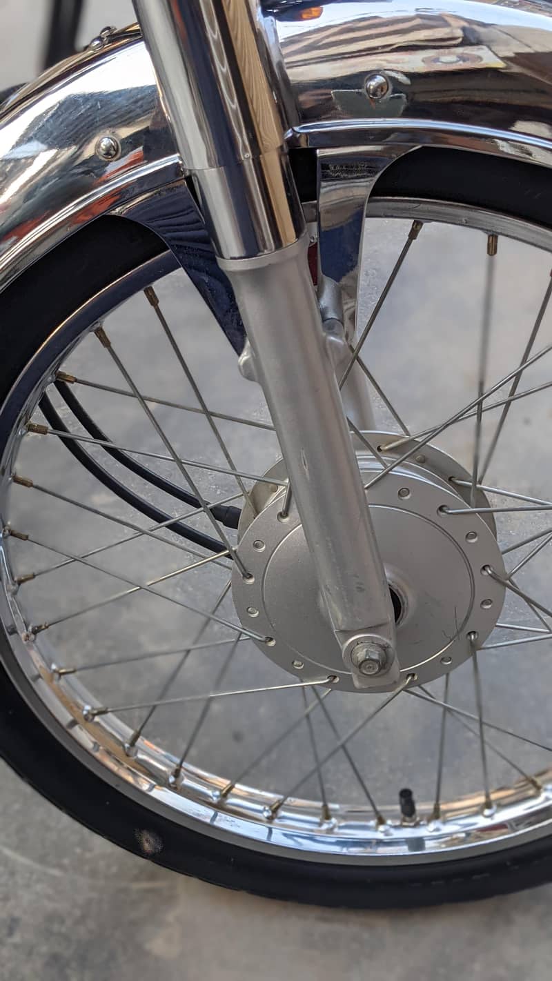 Honda cd70 13