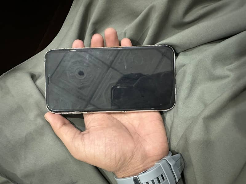 Apple iPhone 11 2