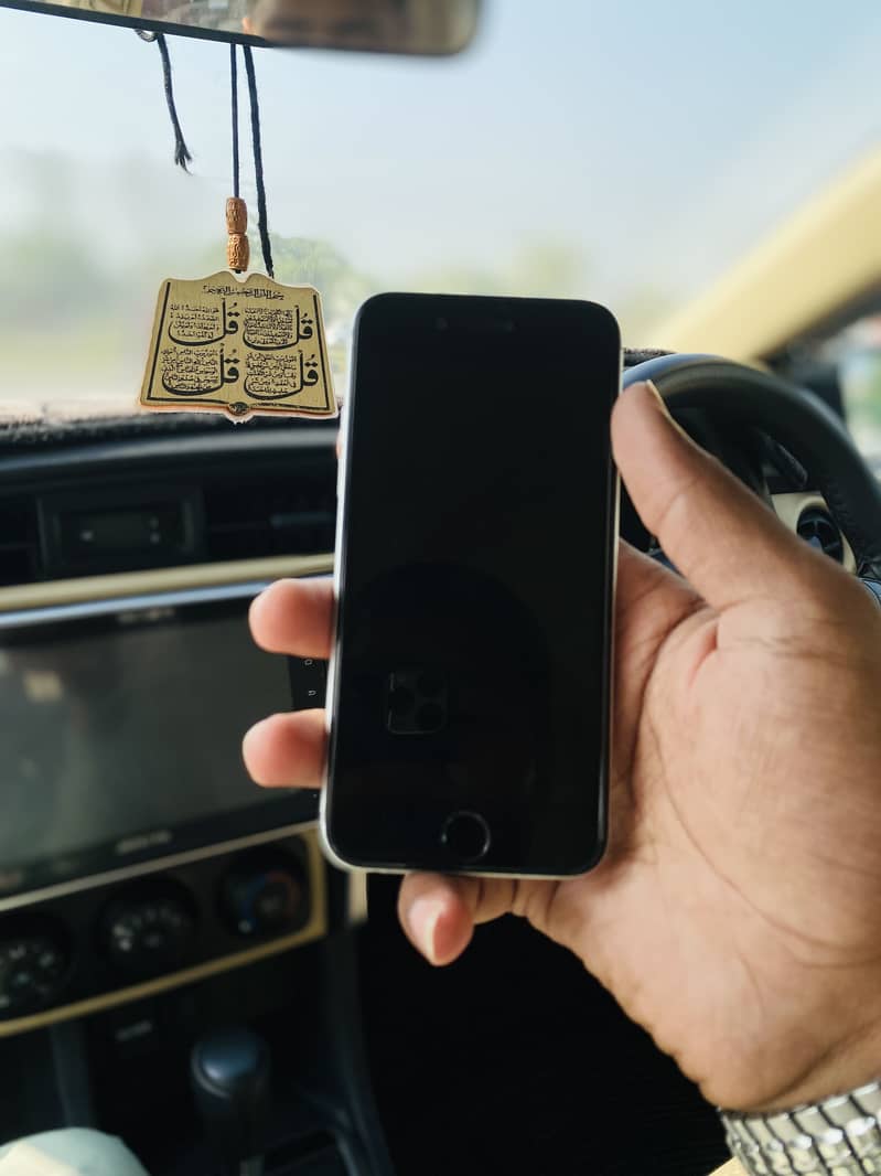 Apple iPhone 6S 5