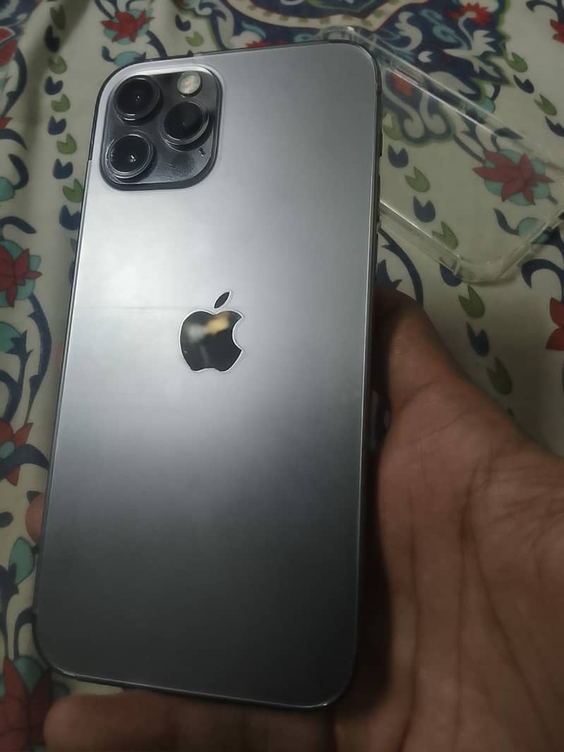 Apple iPhone 12 Pro 4