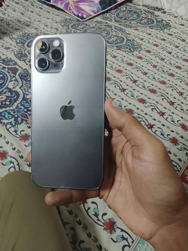 Apple iPhone 12 Pro 6