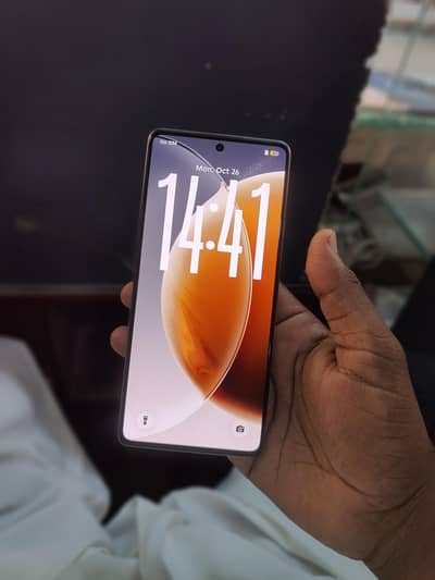 Tecno CAMON 30