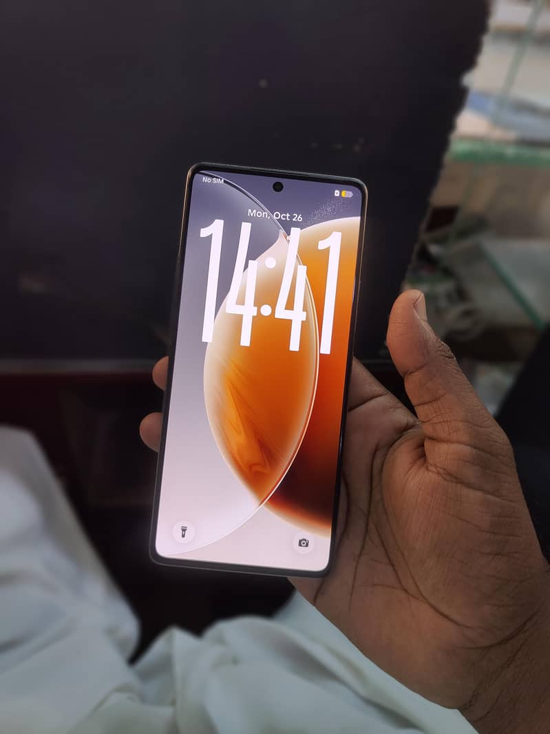 Tecno CAMON 30 0