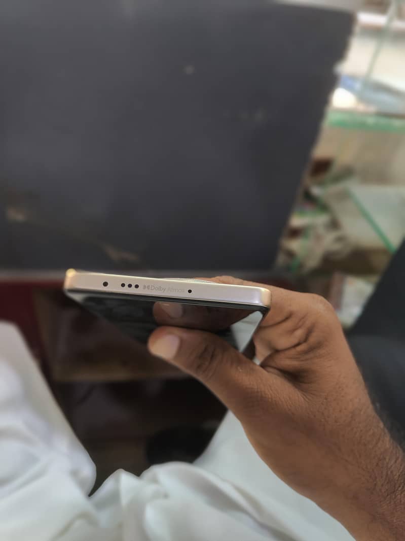 Tecno CAMON 30 1