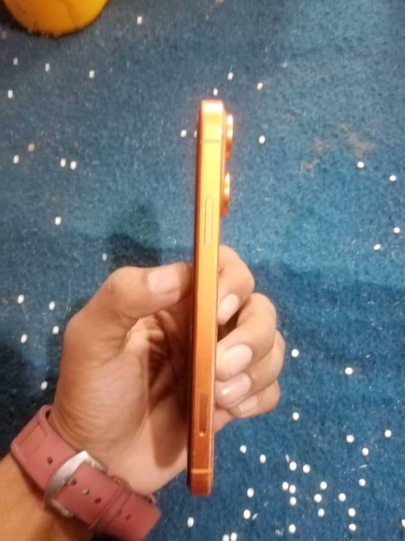 Apple iPhone XR 6