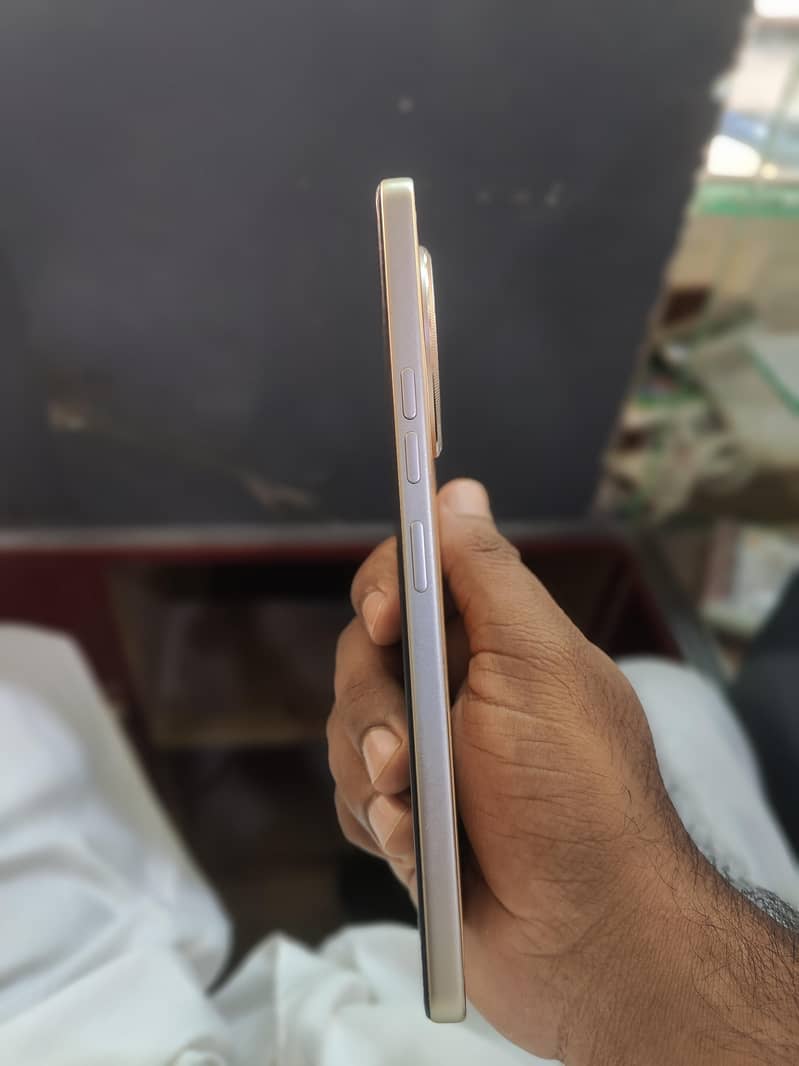 Tecno CAMON 30 4
