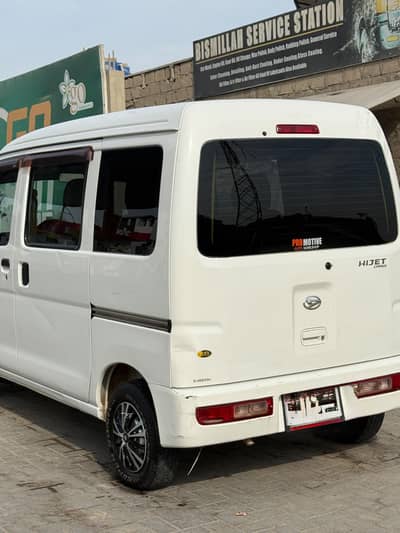Daihatsu Hijet 2017
