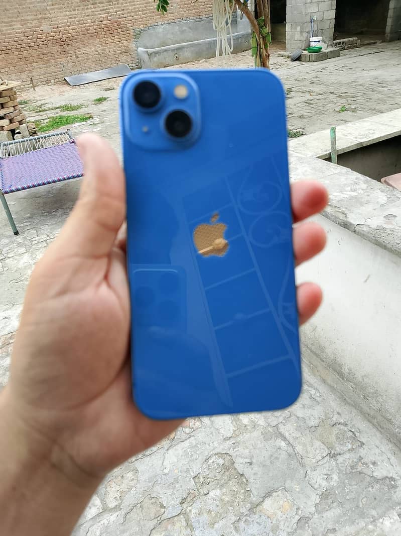 Apple iPhone 13jv 1