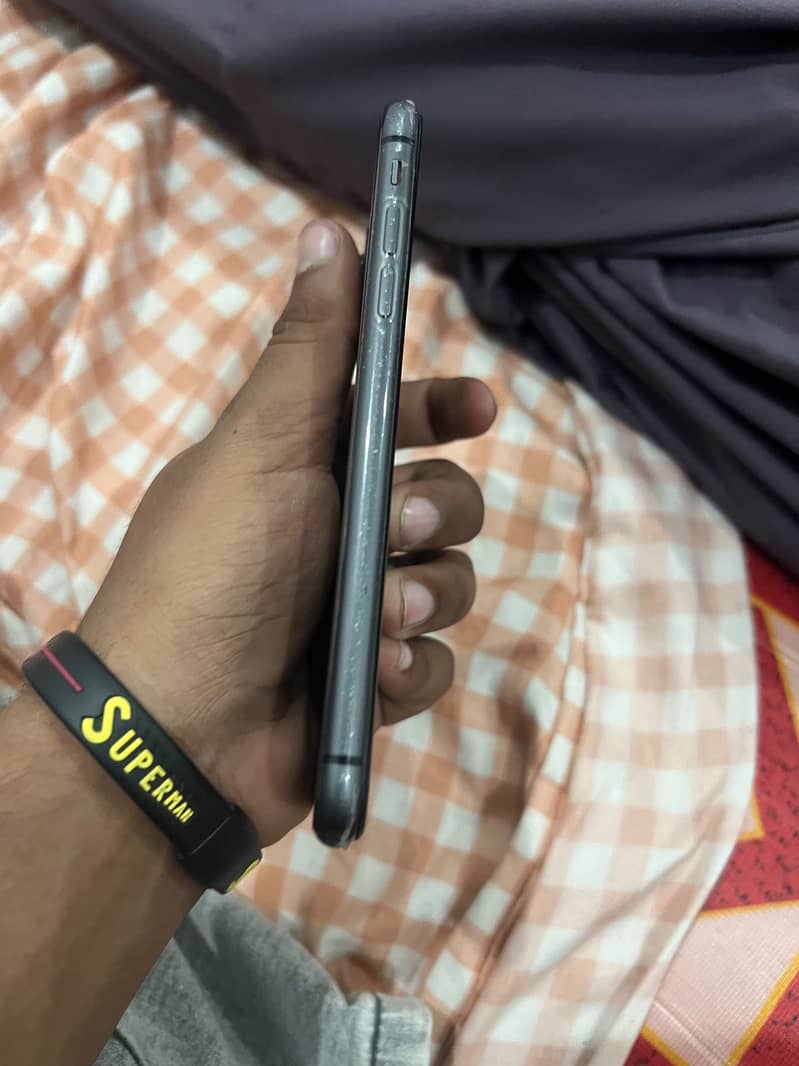 Apple iPhone 11 1