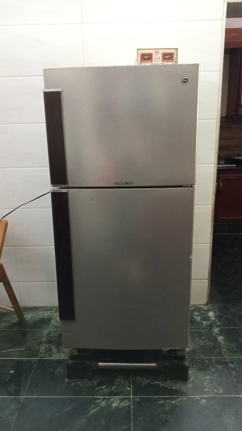 PEl refrigerator 0