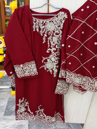 high quality stitches clothes available for sale for girl
