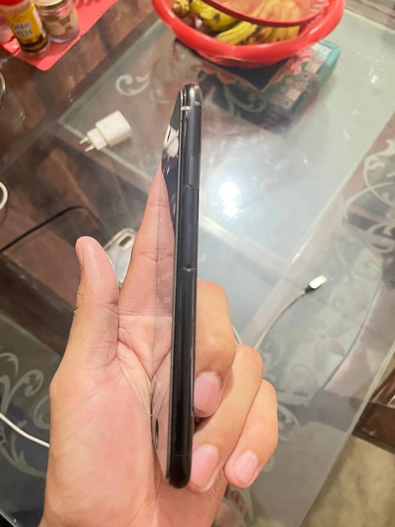Apple iPhone SE 0