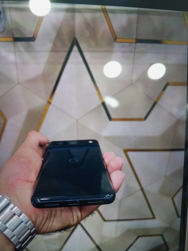 Google Pixel 8 1