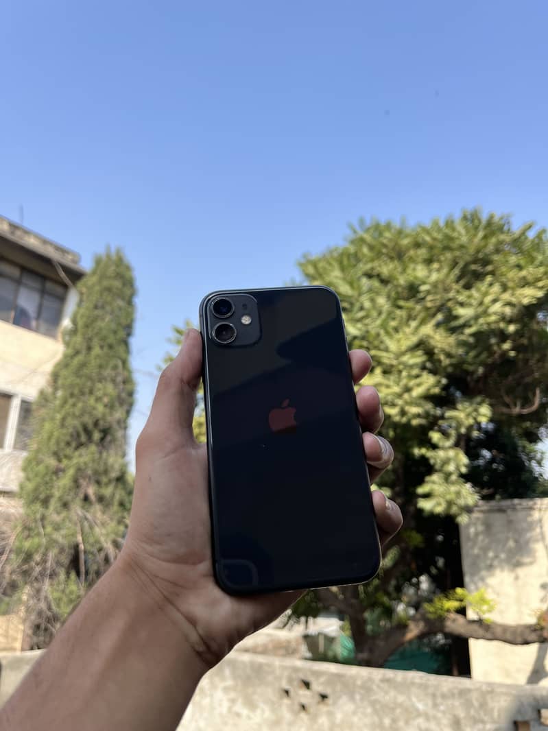 Apple iPhone 11 0