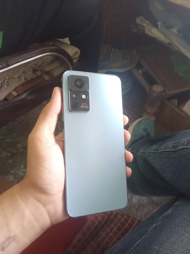Infinix Zero X Pro 1