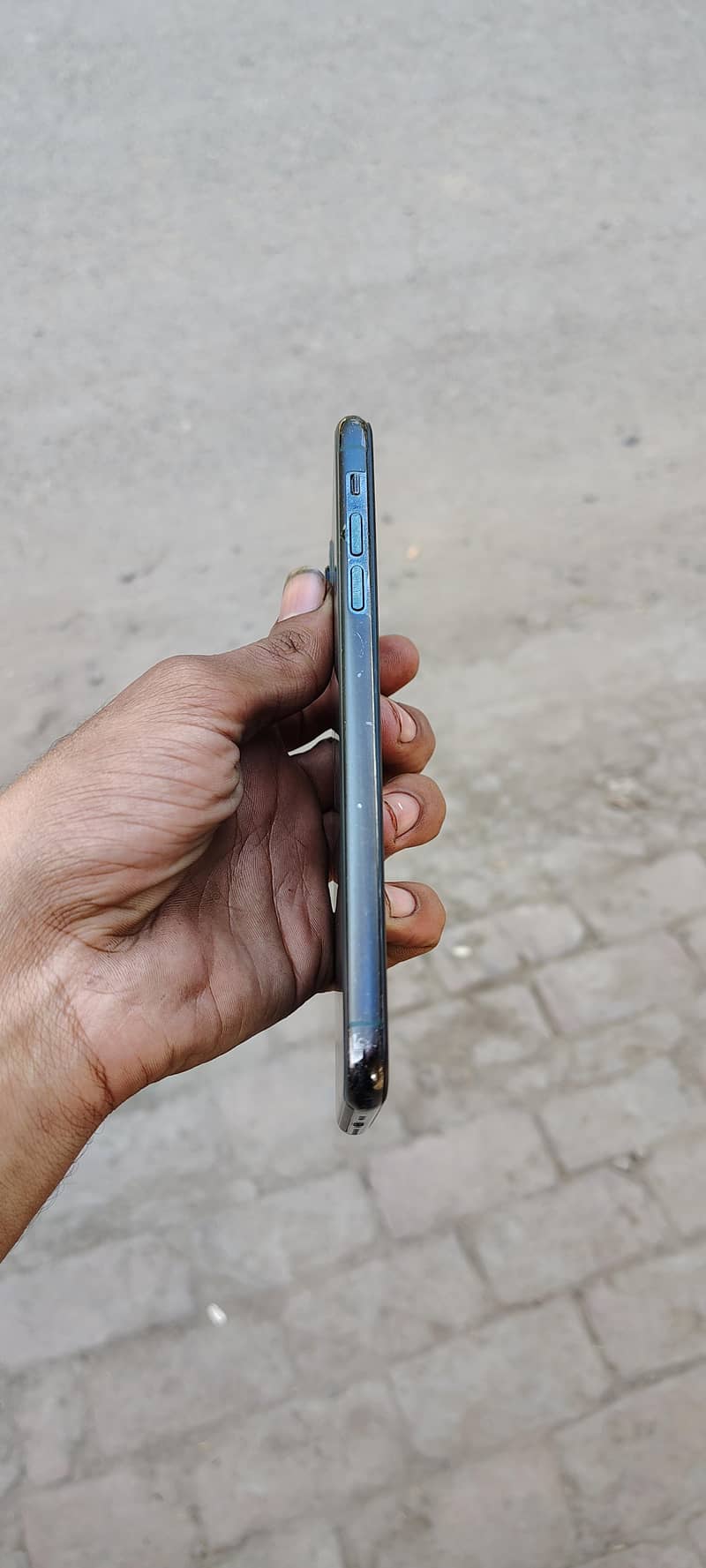 Apple iPhone 11 Pro Max 4