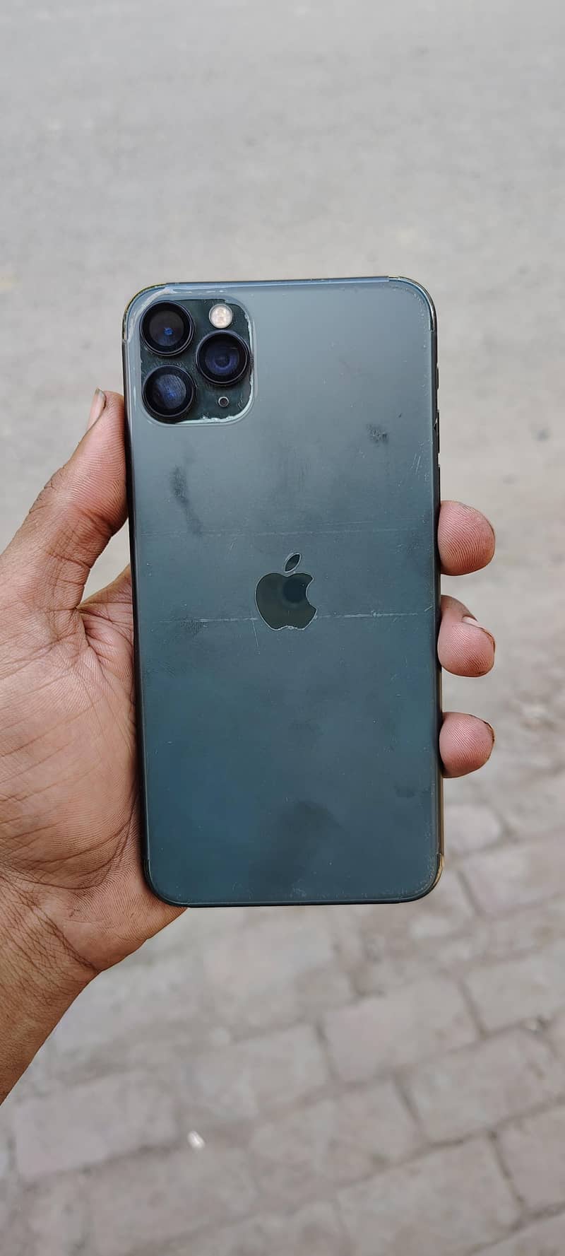 Apple iPhone 11 Pro Max 9