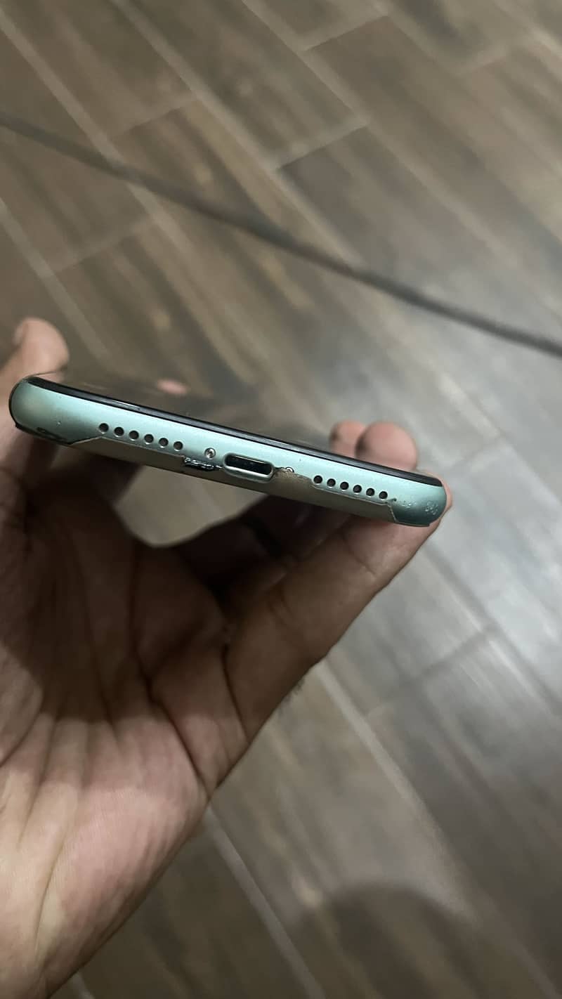 Apple iPhone 11 2
