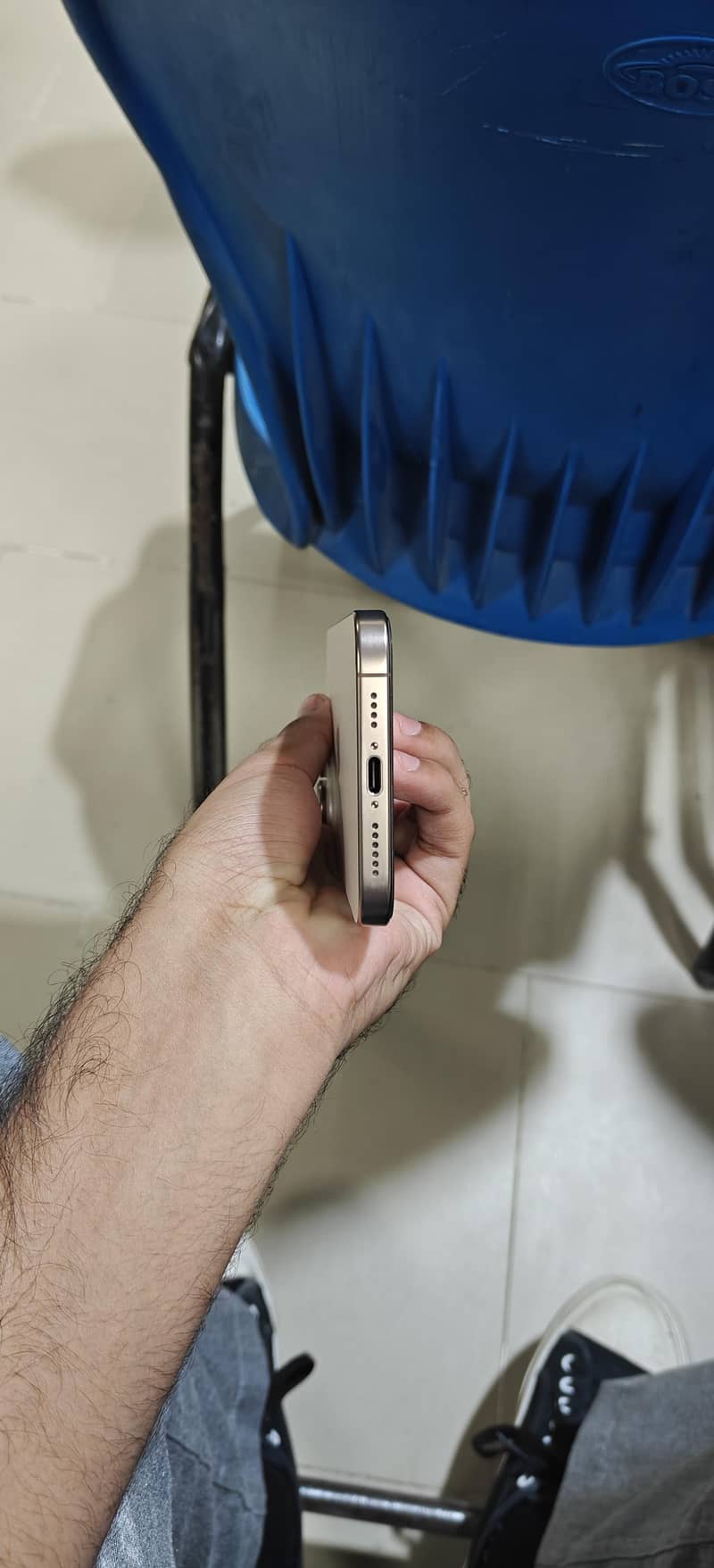 Apple iPhone 15 Pro Max 2