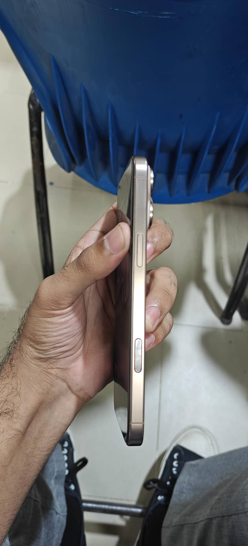 Apple iPhone 15 Pro Max 3