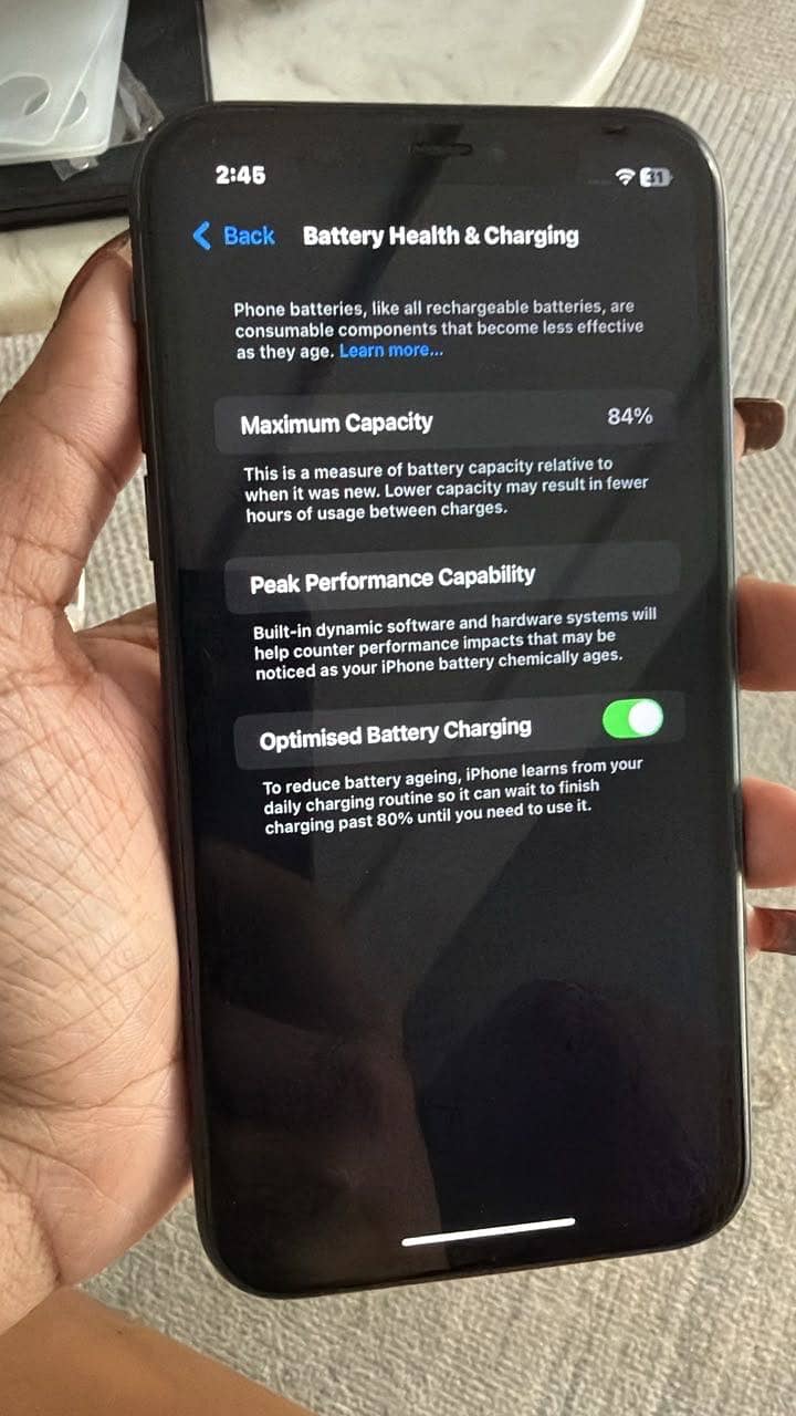 Apple iPhone 11 0