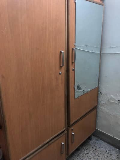 Wooden Wardrobe with Mirror for Sale – Rs. 20,000