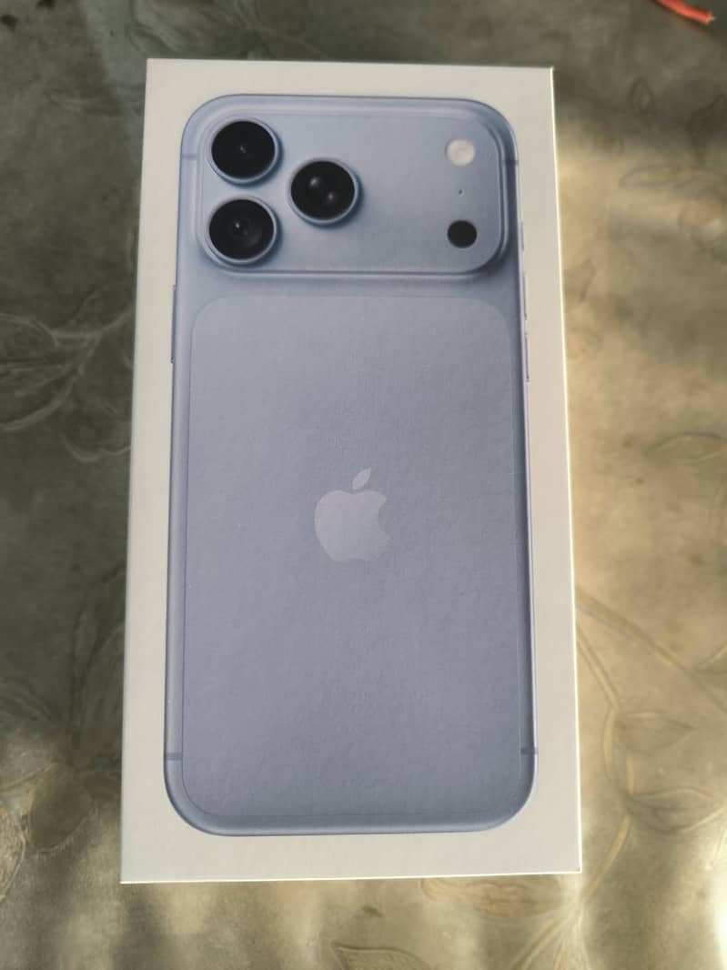 Apple iPhone 18 Pro Max 1