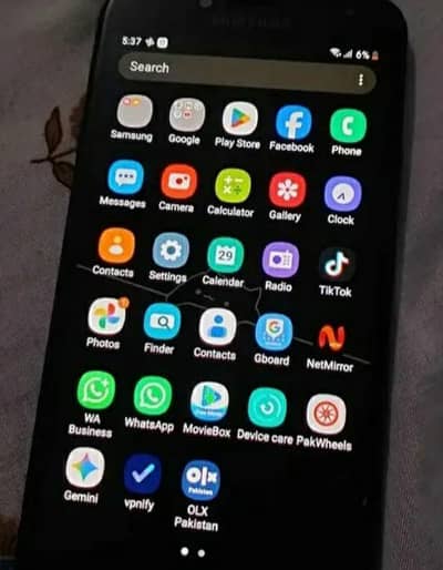 Samsung Mobile J4