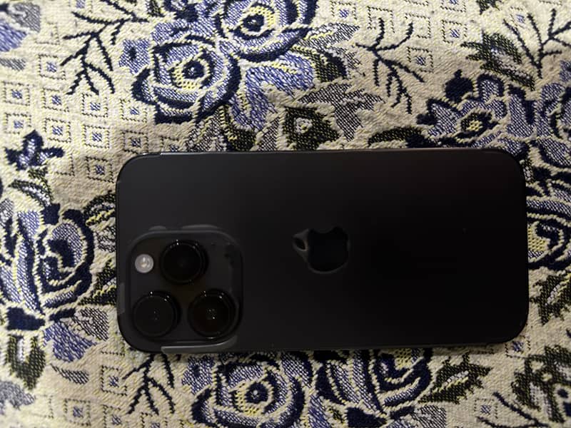 Apple iPhone 14 Pro 1