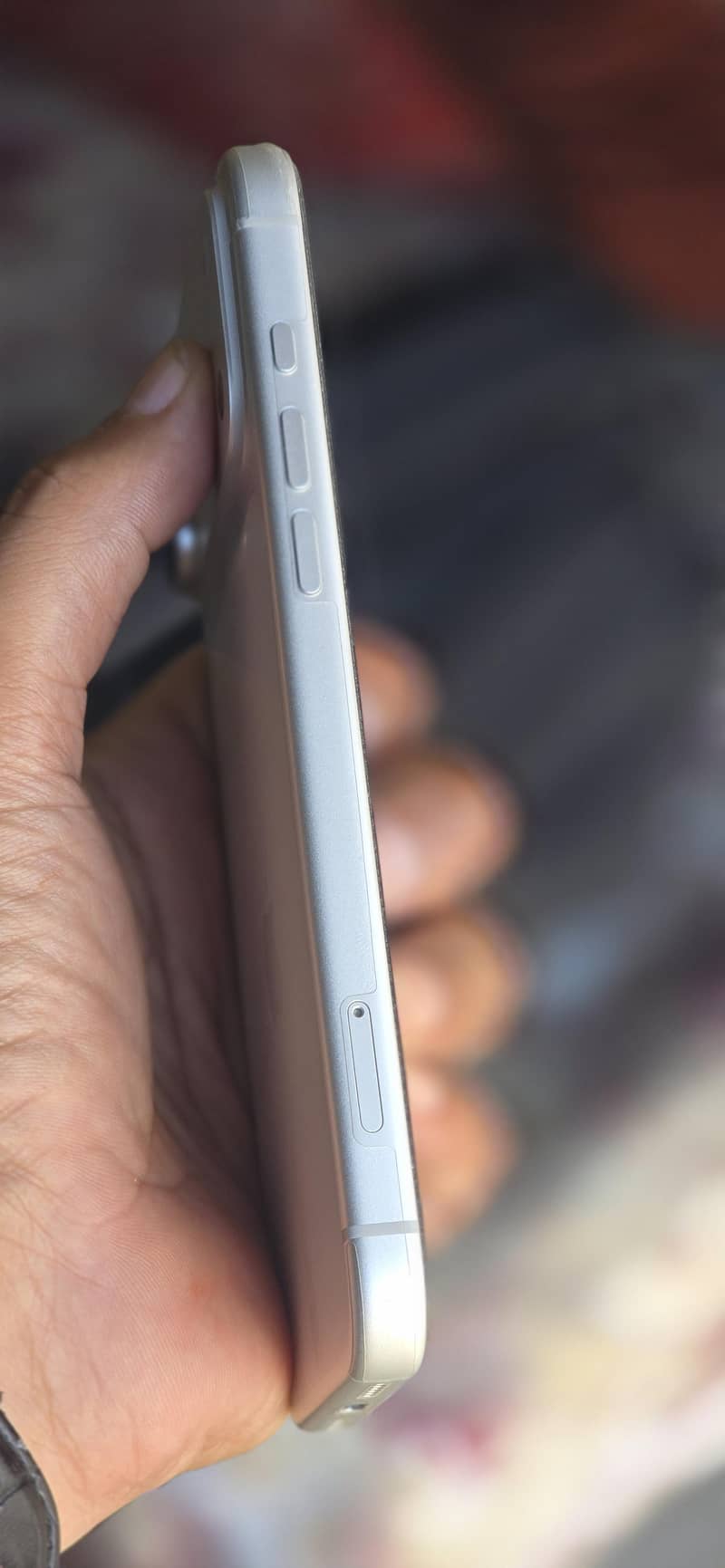 Apple iPhone 17 Pro Max 4