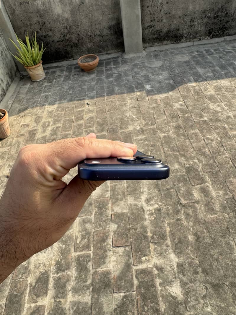Apple iPhone 17 Pro 1