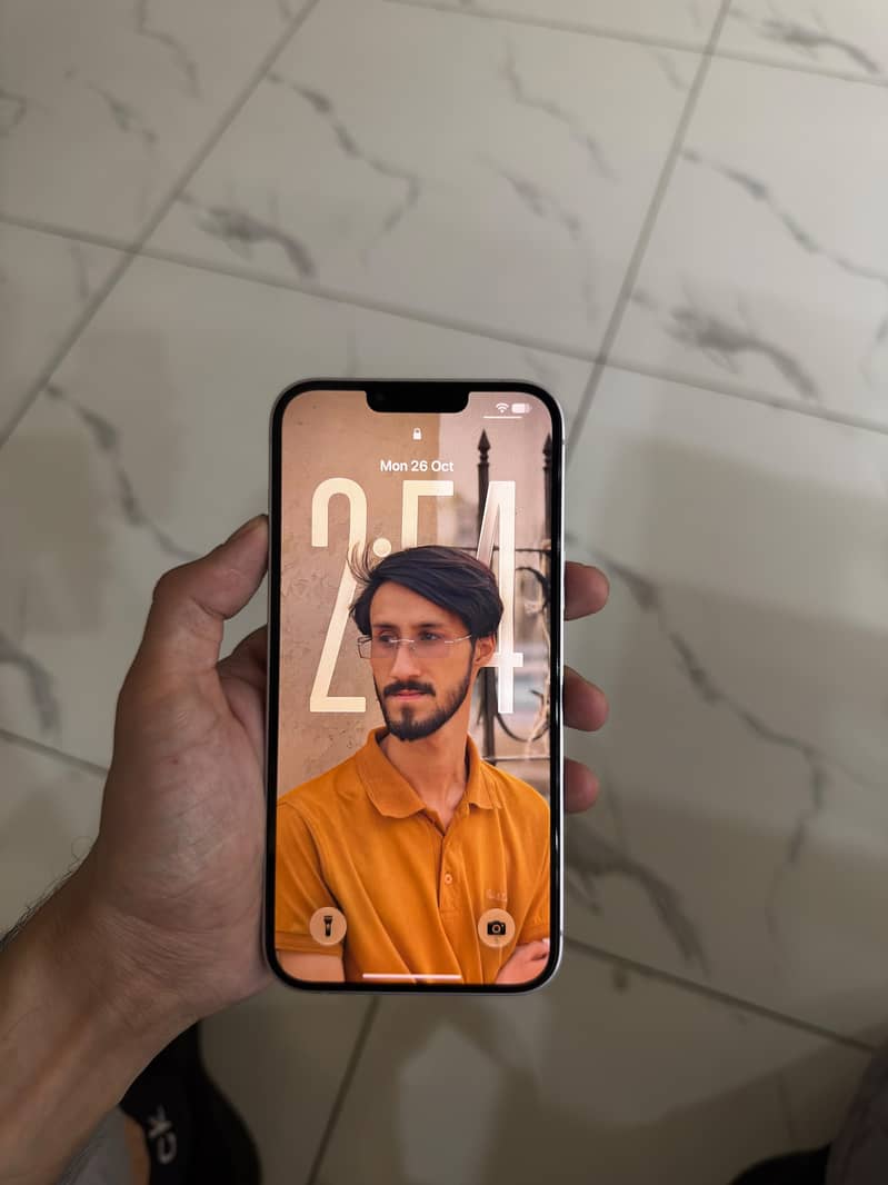 Apple iPhone 14 plus 3