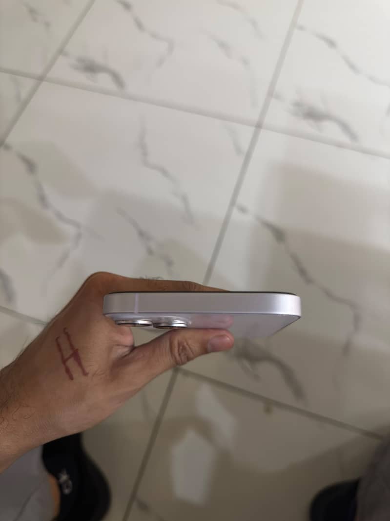 Apple iPhone 14 plus 6