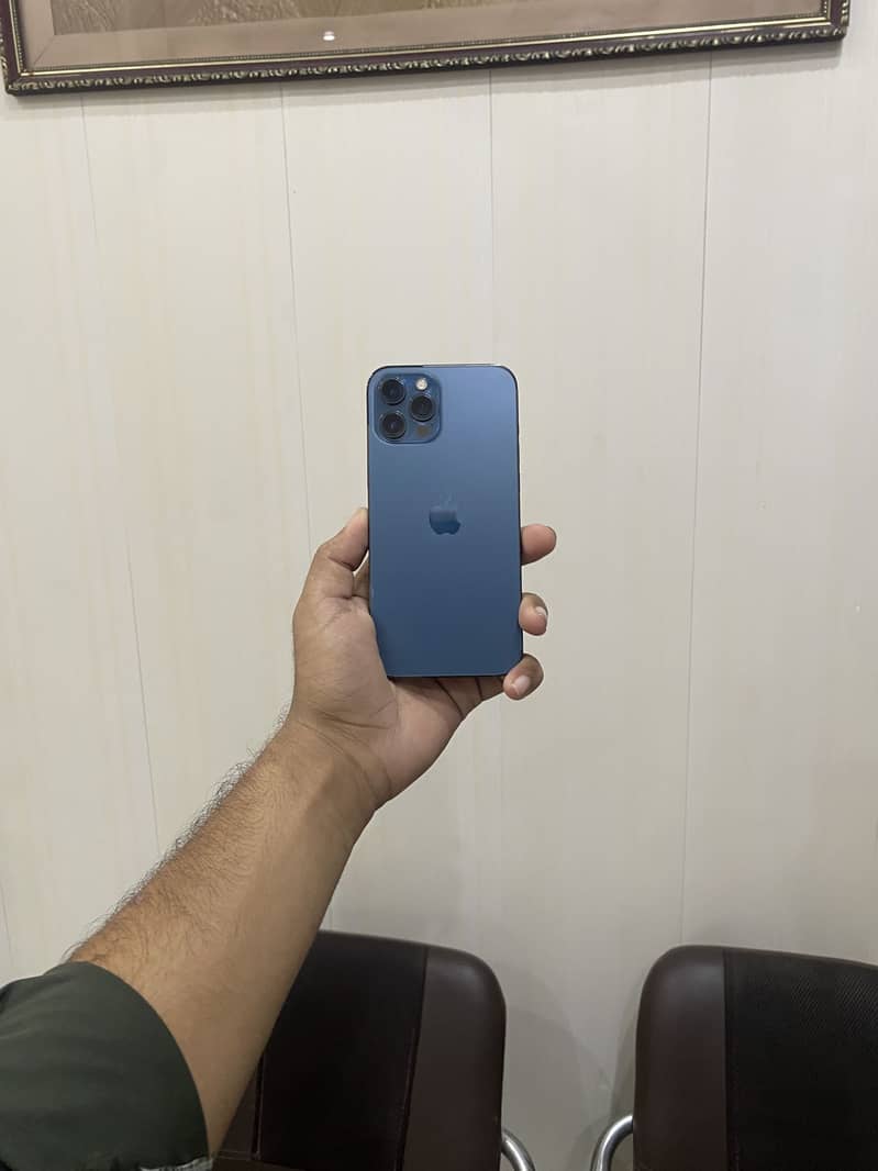 Apple iPhone 12 Pro Max 3