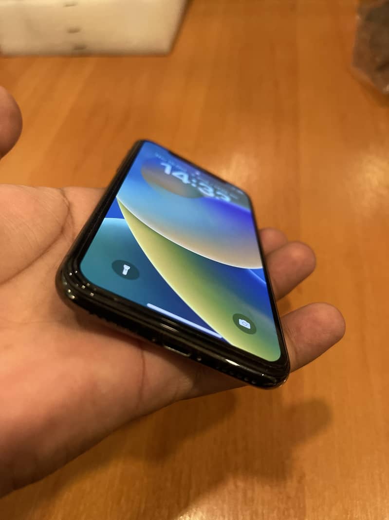 Apple iPhone X 2