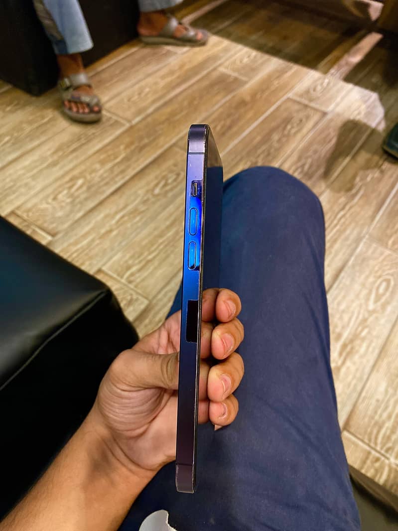 Apple iPhone 14 Pro Max 1