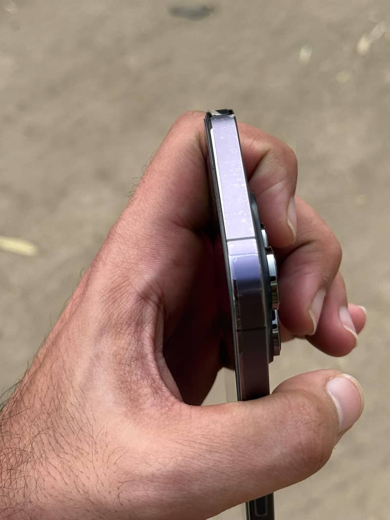Apple iPhone 14 Pro 4