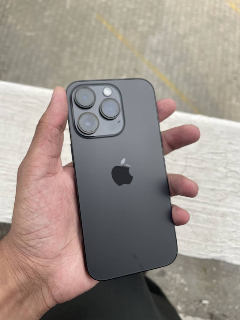 Apple iPhone 14 Pro 0