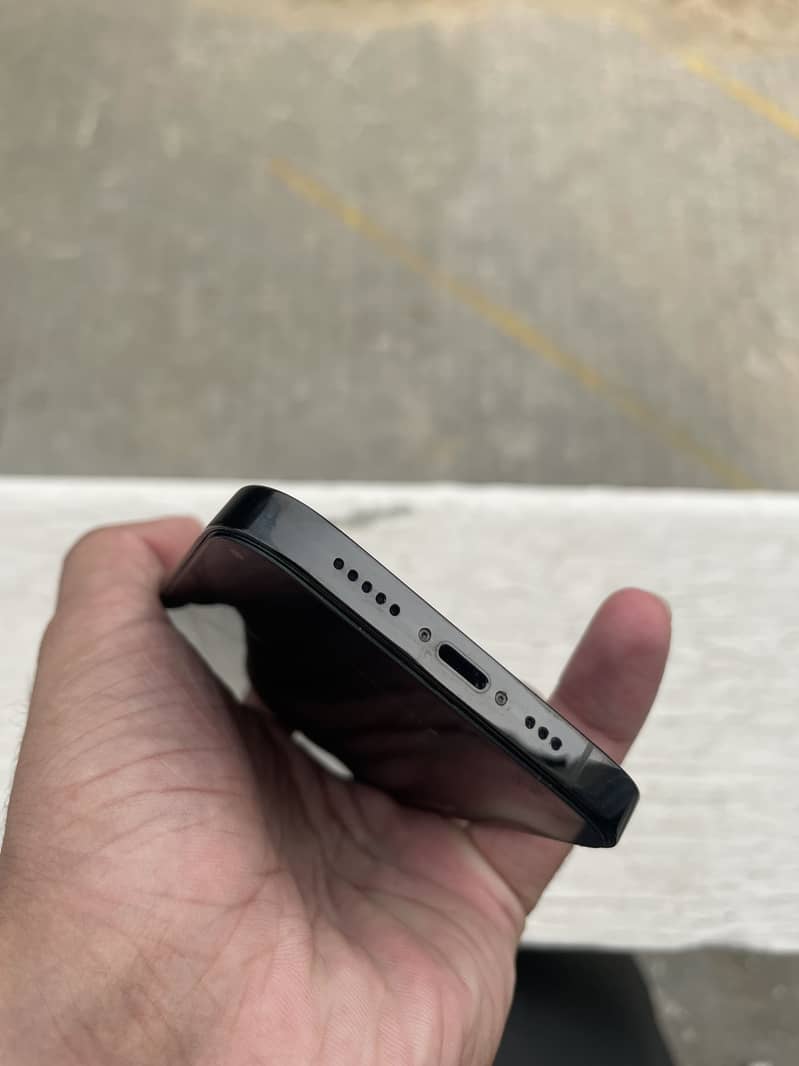 Apple iPhone 14 Pro 9