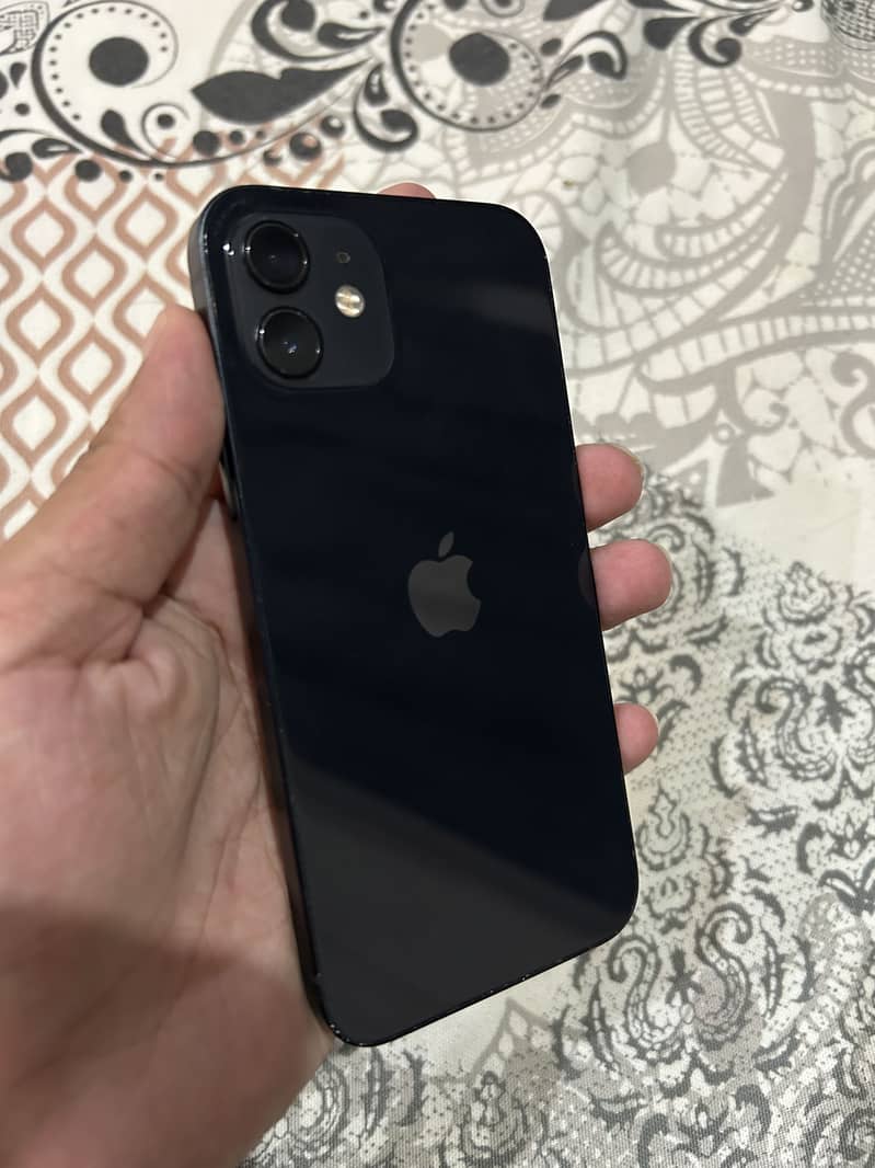 Apple iPhone 12 7