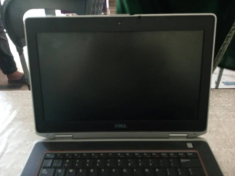 Dell Latitude E6420 1