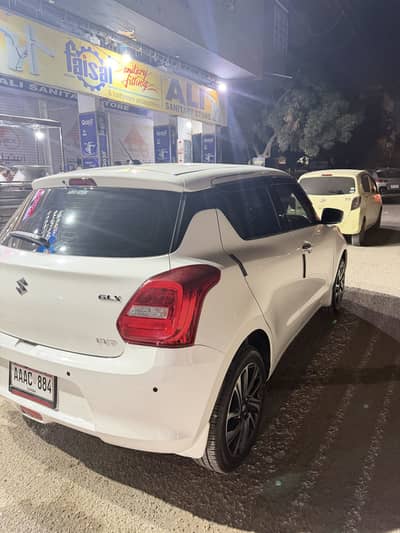 Suzuki Swift GLX CVT 2026