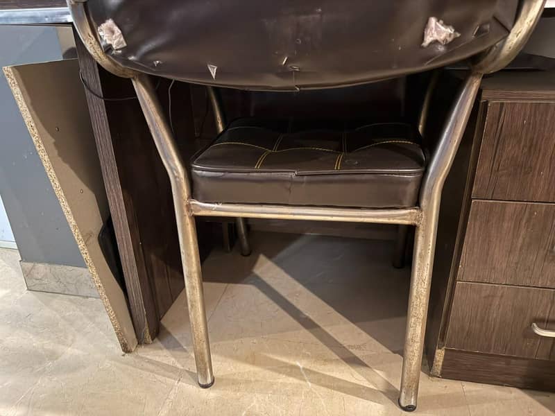 Desktop Table 2