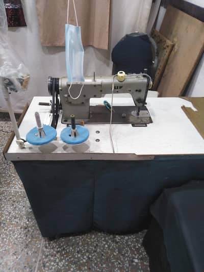 Juki 555 Industrial Sewing Machine