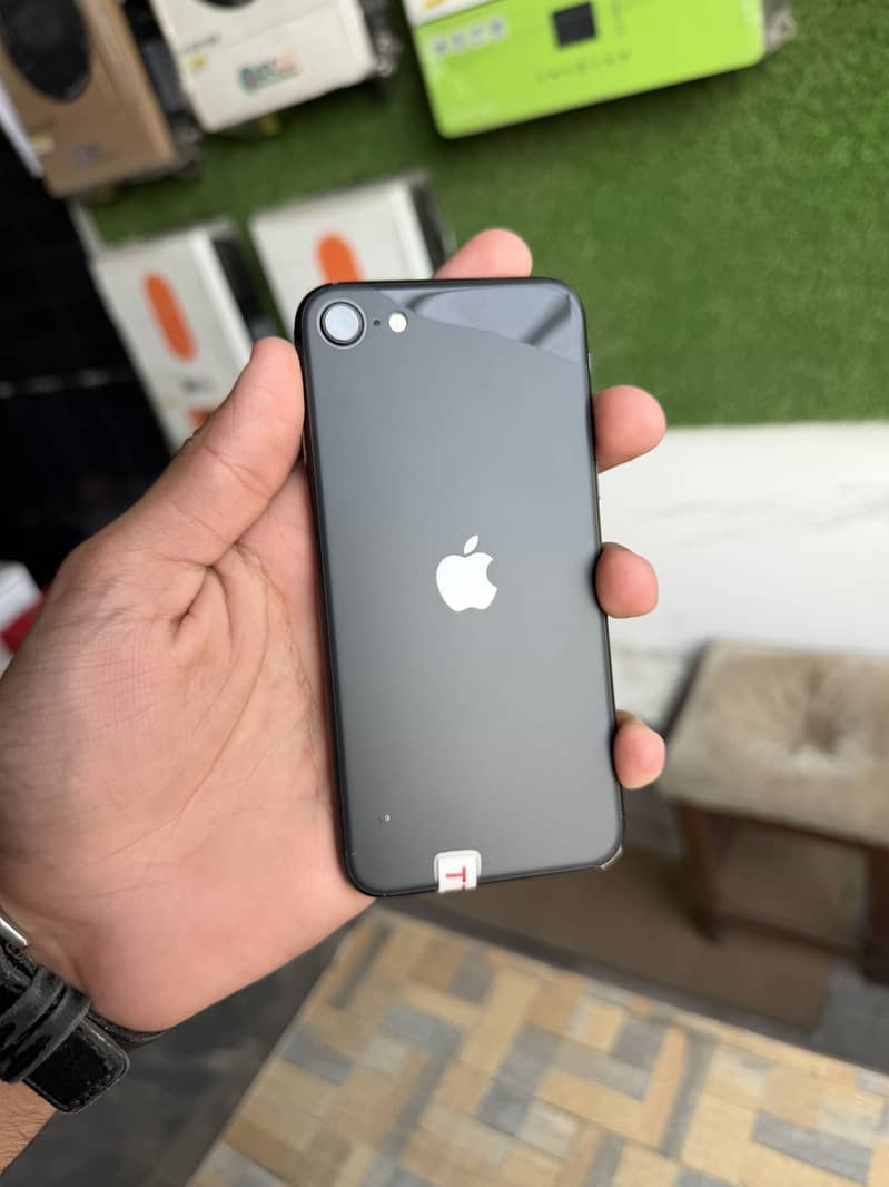 Apple iPhone SE 0