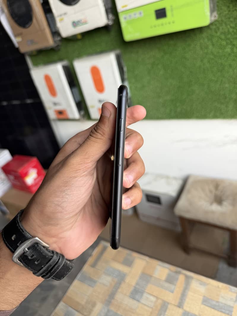 Apple iPhone SE 1